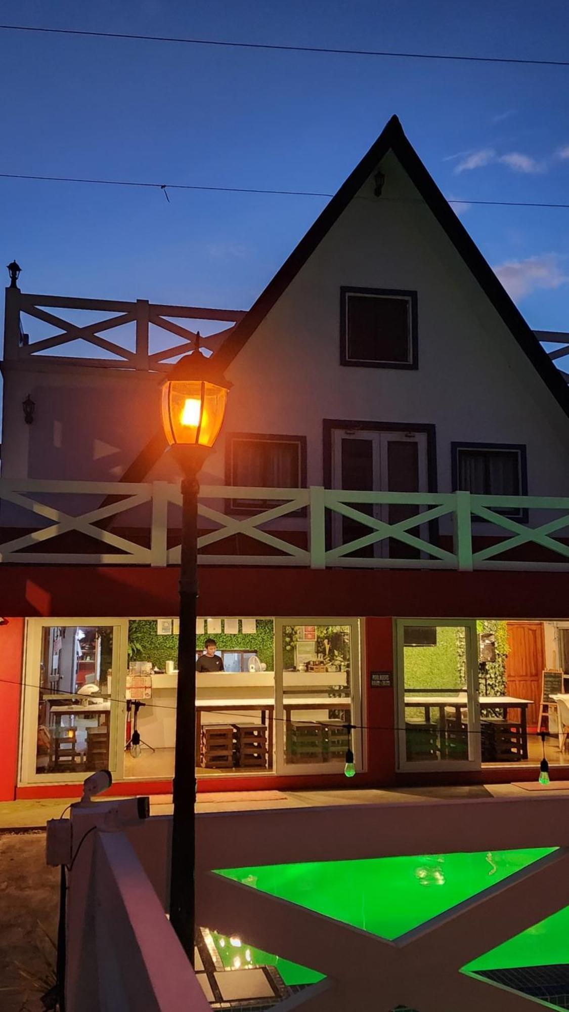 Hotel Triangle Huts Pagudpud Exterior foto
